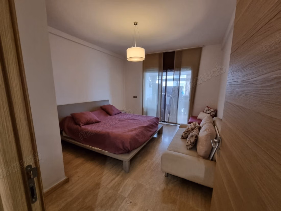 Appartement en location à Gauthier. Superficie 170 m². Parking et terrasse