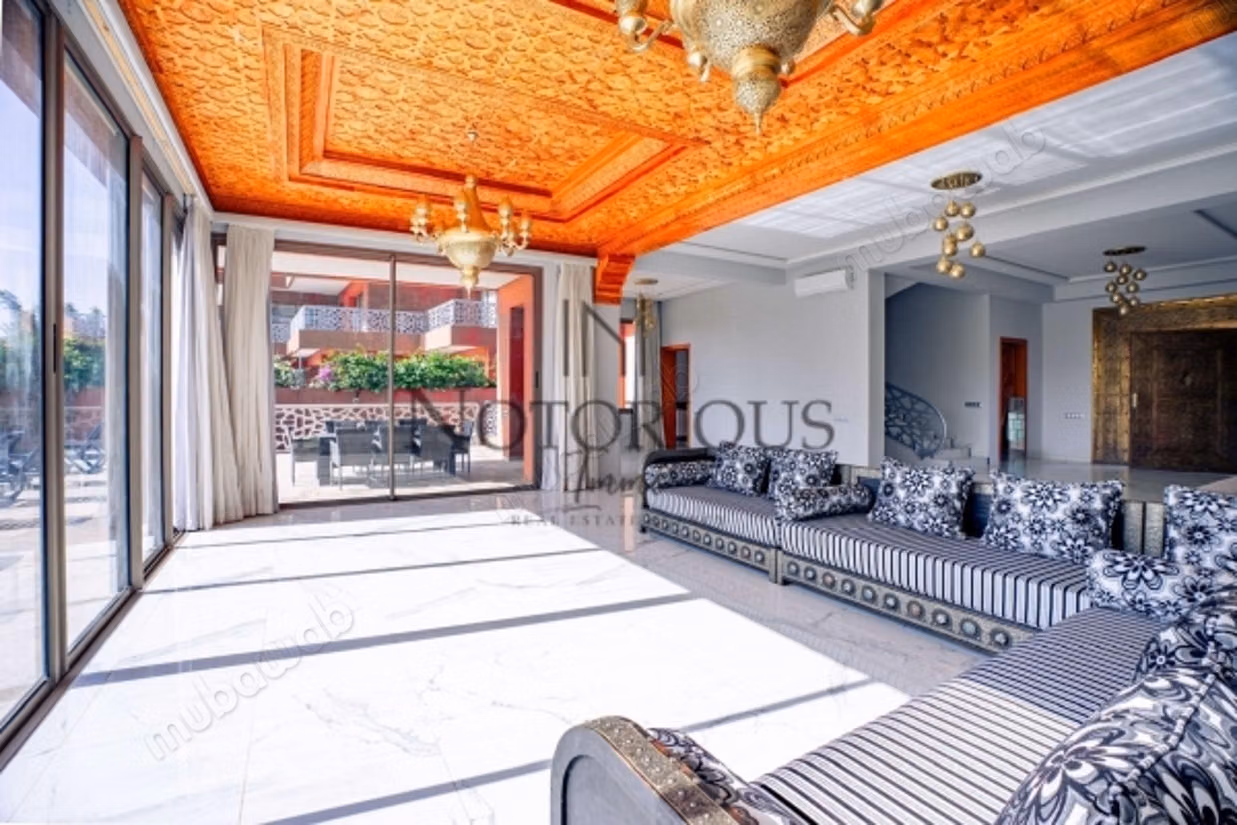 Prestigious villa for rent