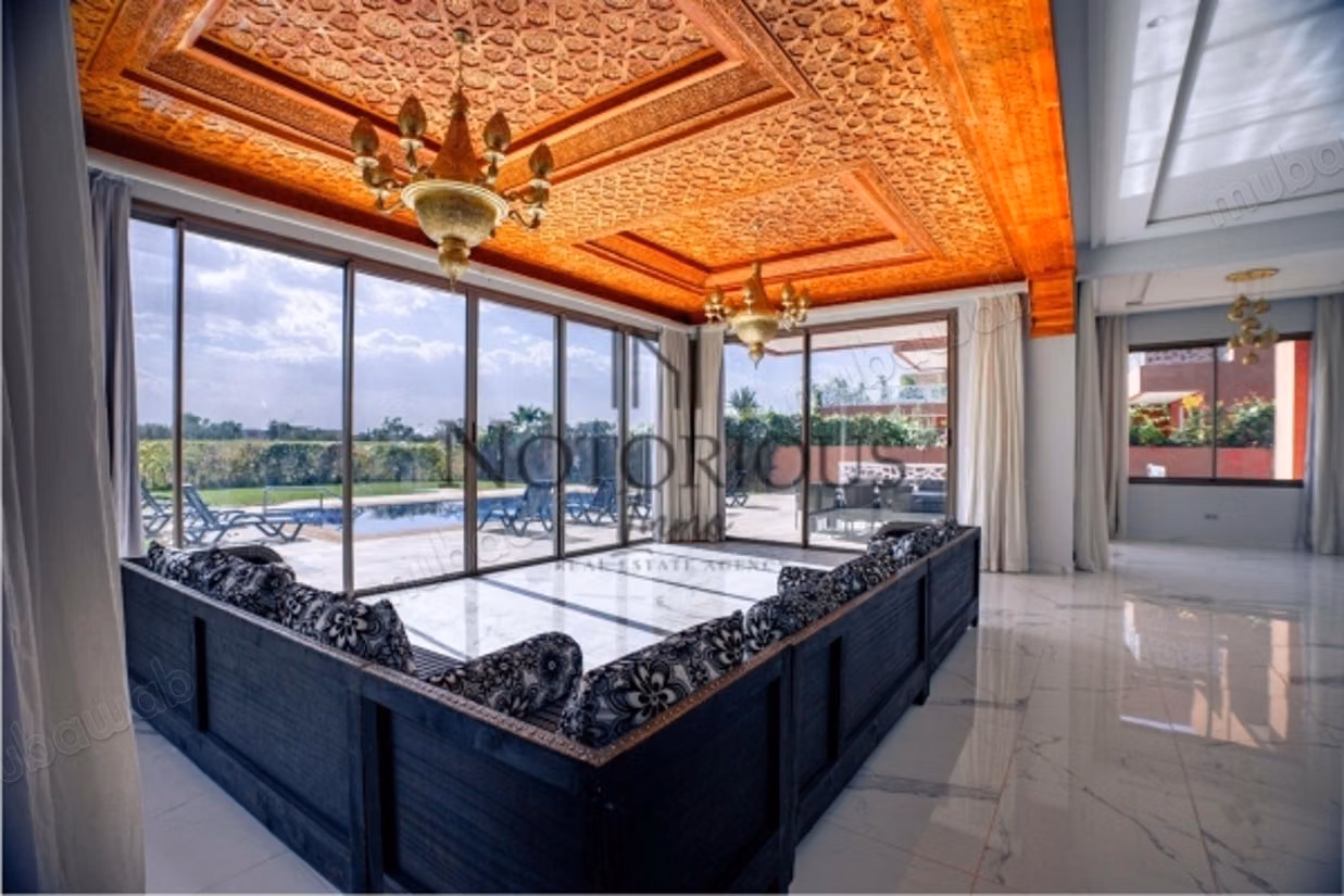Prestigious villa for rent