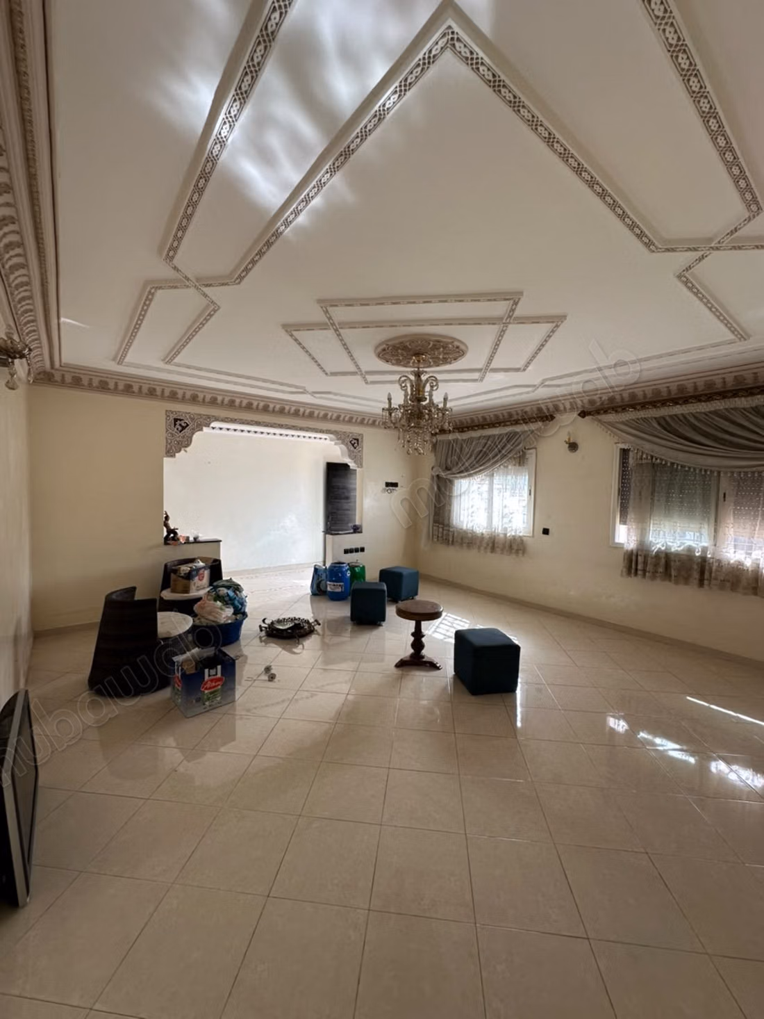 Grande Maison à Vendre à Islane 
Nassim