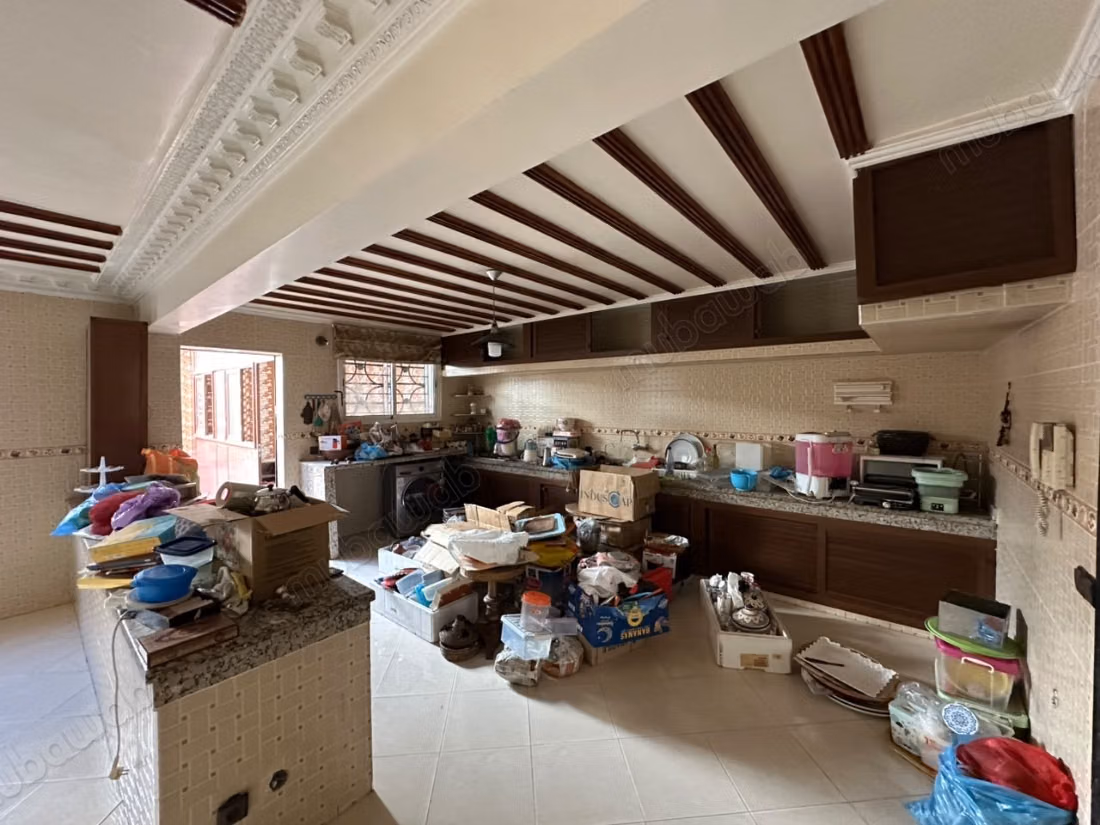 Grande Maison à Vendre à Islane 
Nassim