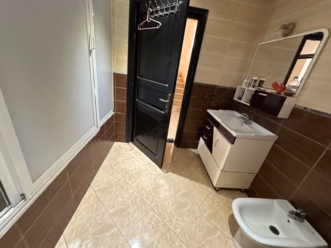 Grande Maison à Vendre à Islane 
Nassim