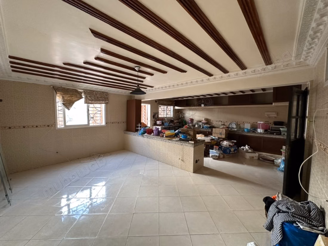 Grande Maison à Vendre à Islane 
Nassim