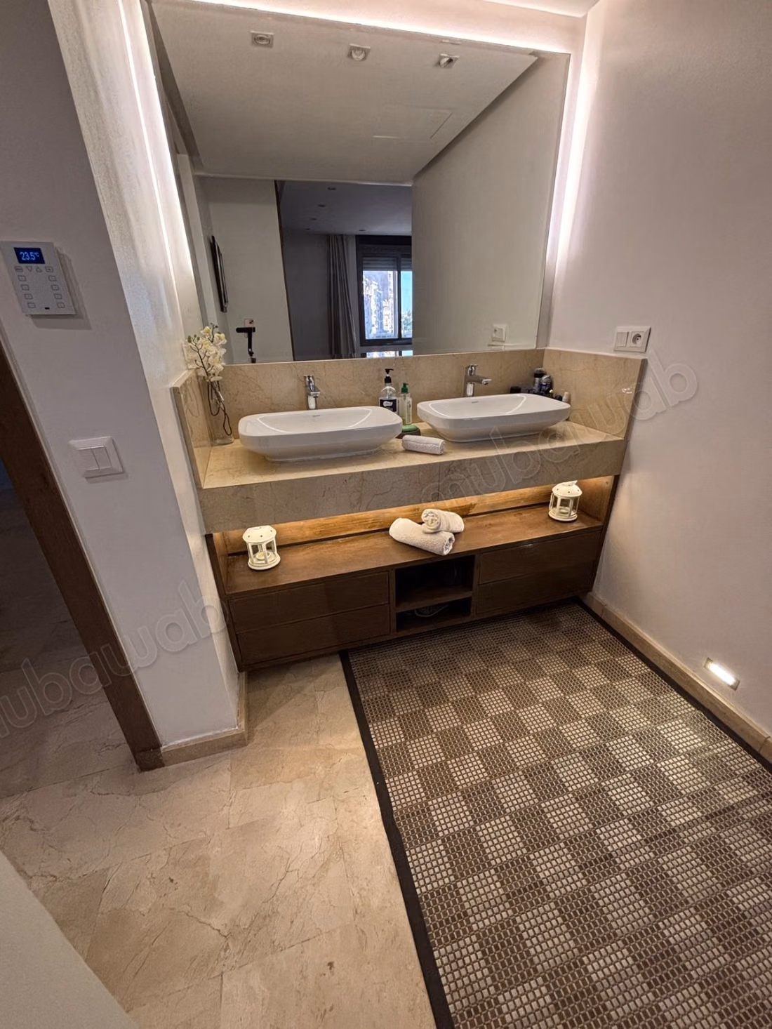 Appartamento con 3 Camere da Letto Arredato in Affitto – Boulevard d’Anfa