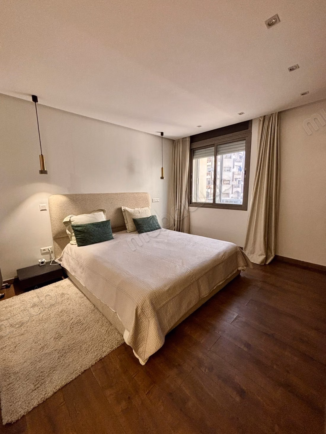 Appartamento con 3 Camere da Letto Arredato in Affitto – Boulevard d’Anfa