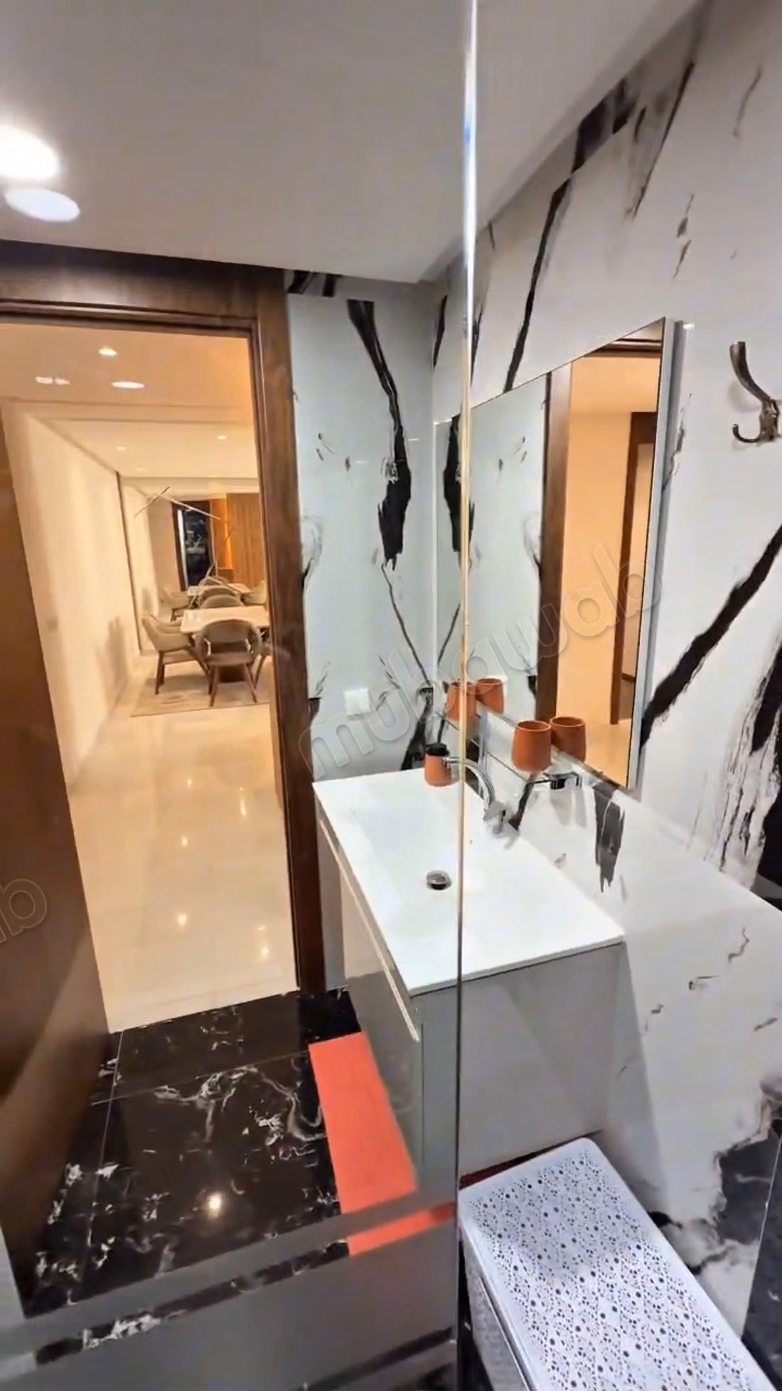 For sale now: apartments in the center. 3 Bedrooms. Fully furnished
