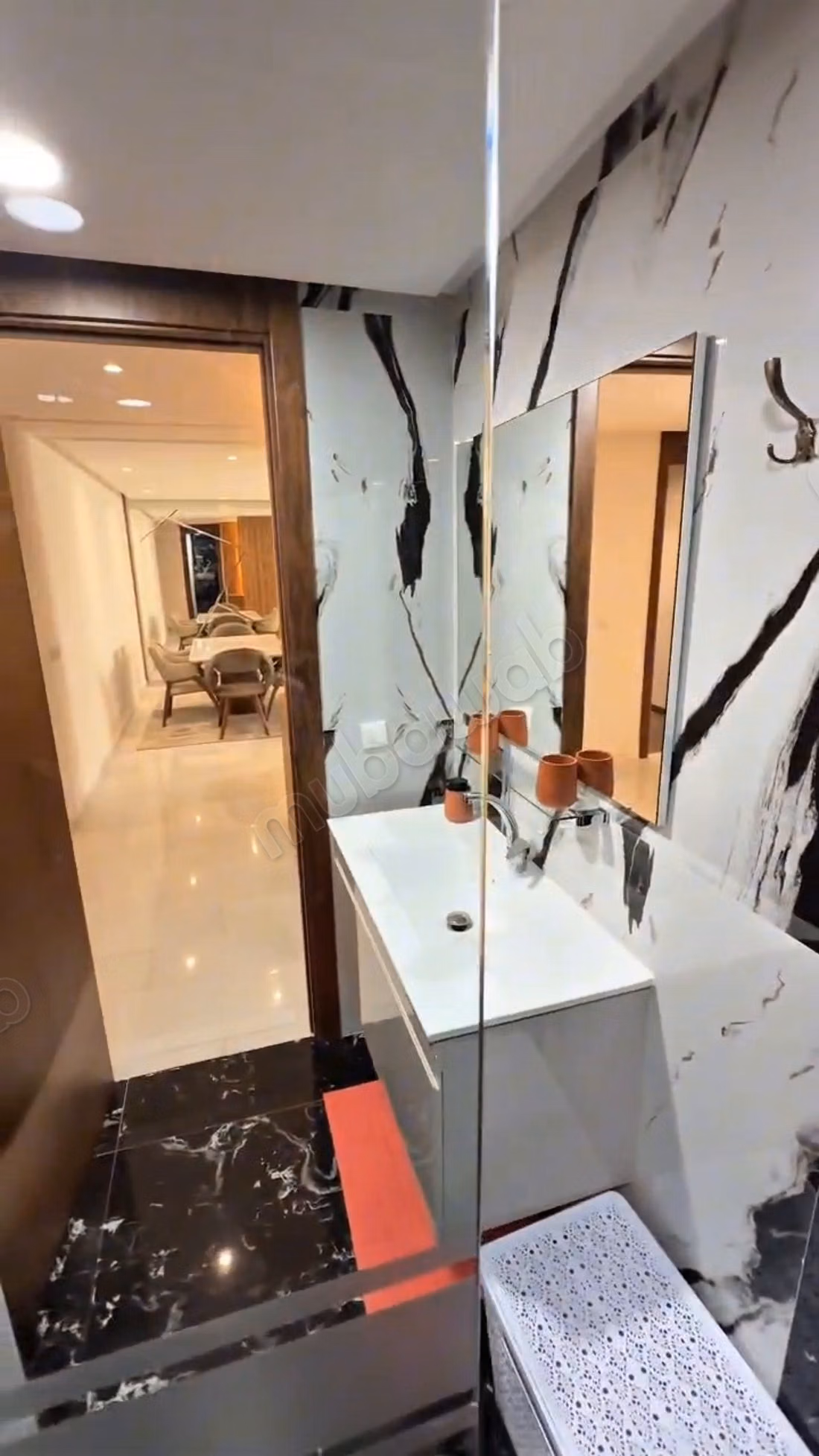 For sale now: apartments in the center. 3 Bedrooms. Fully furnished