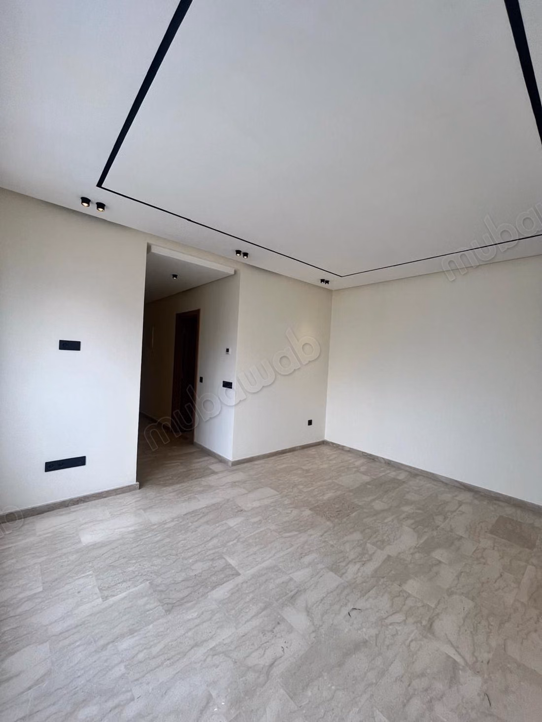A vendre studios/ 2 chambres neufs les princesses