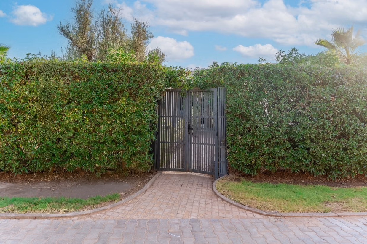 Villa for sale on Fes road with VNA