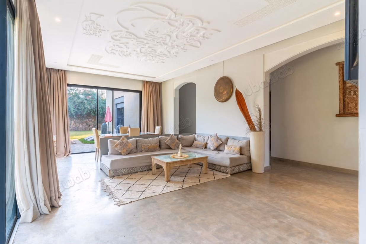 Villa for sale on Fes road with VNA