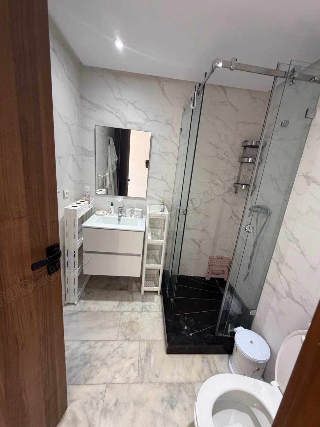 Stunning apartment for rent in Dar Bouazza. Area of 95 m². Furnished