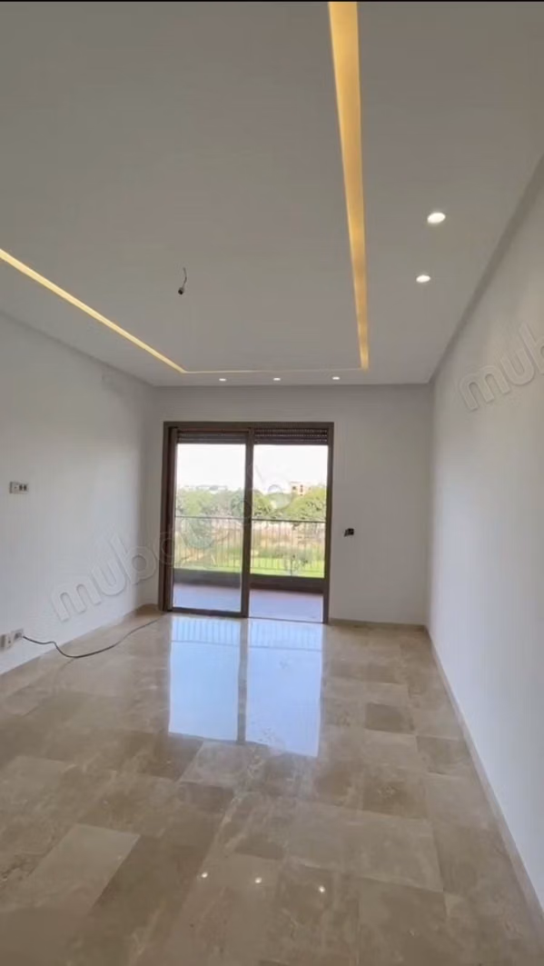 Empty or furnished apartment for rent in Dar Bouazza