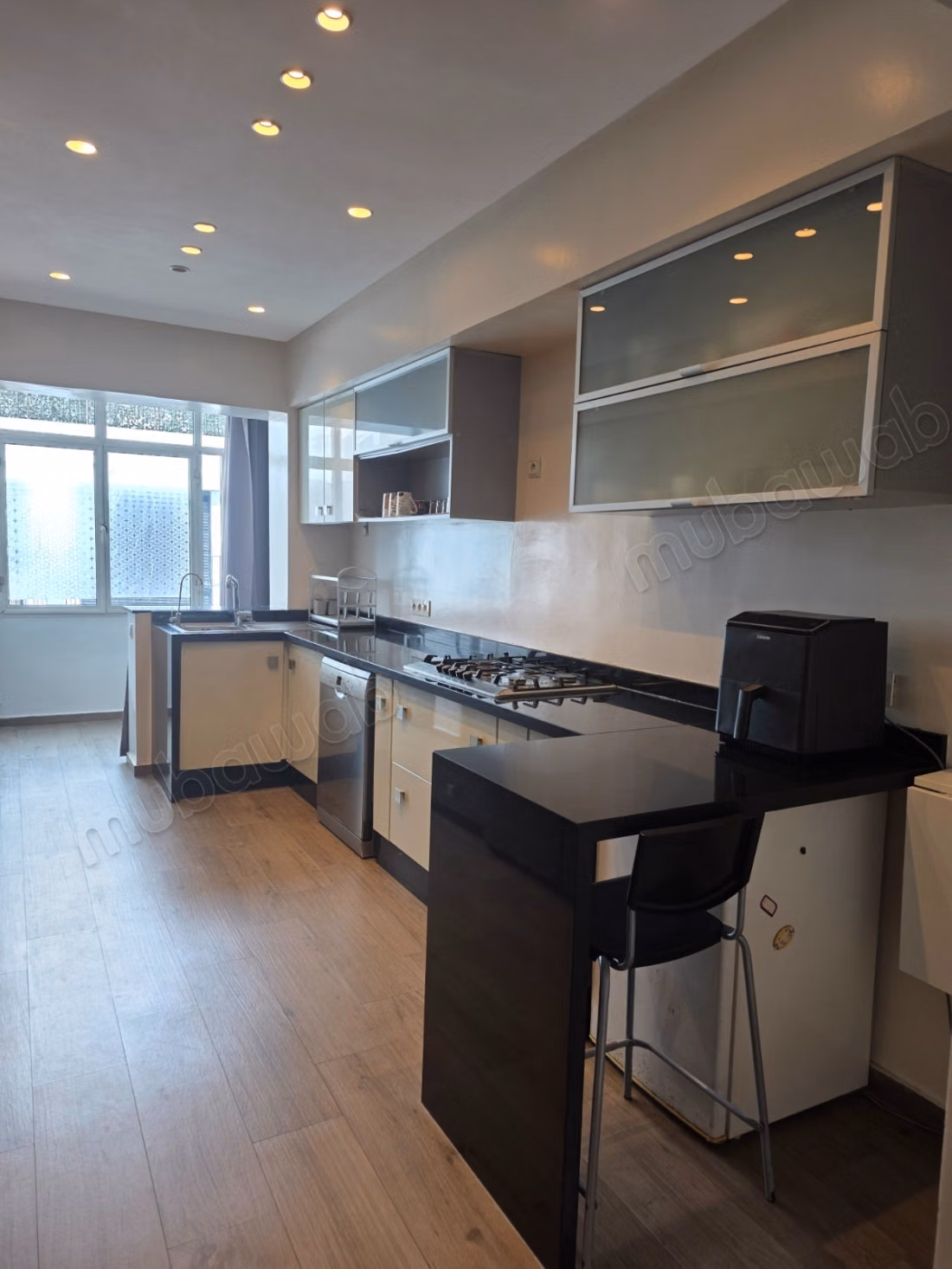Verkoop van een mooi appartement in Val Fleury. 3 mooie slaapkamers. Lift en terras