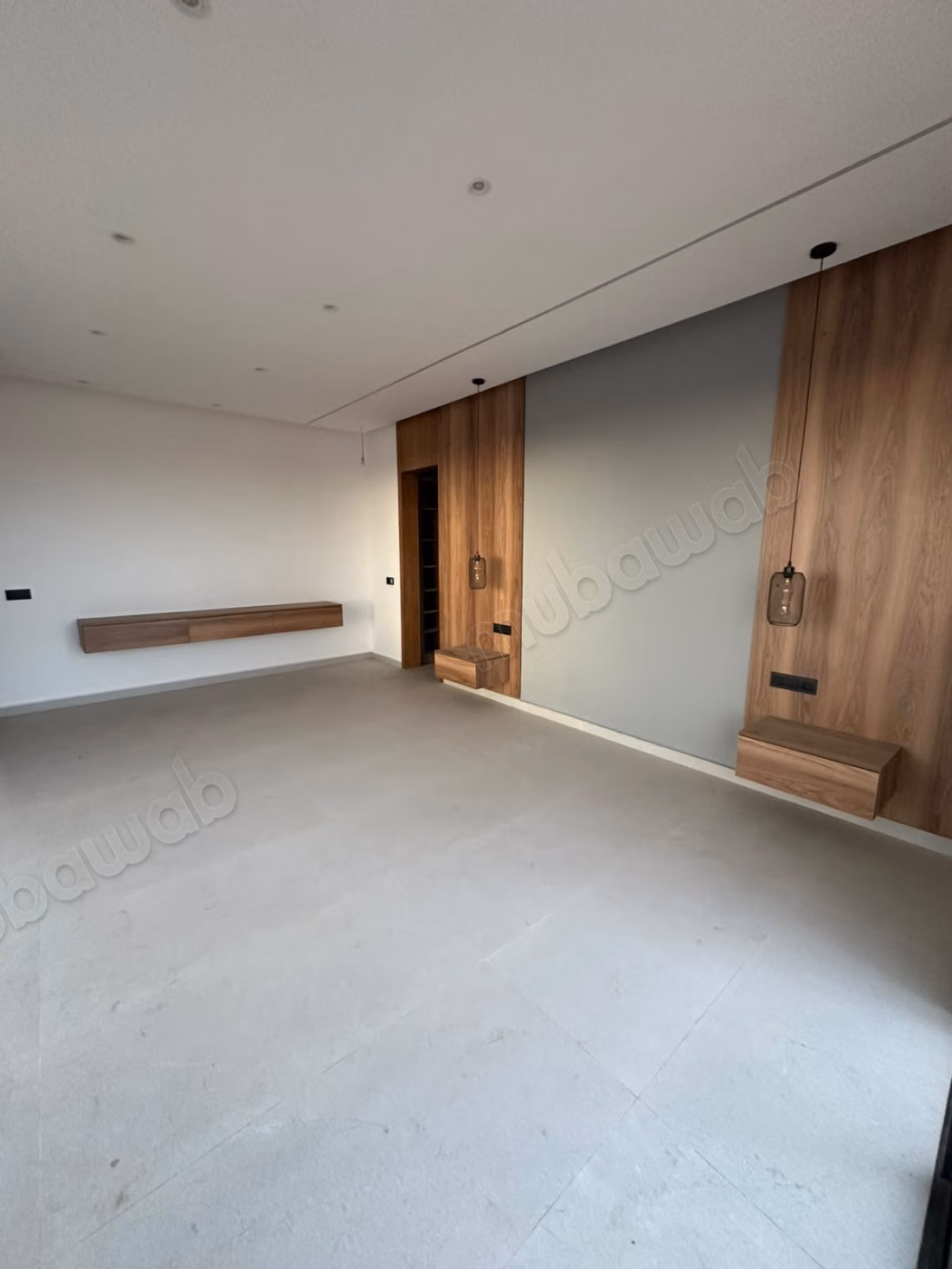 New villa with pool on 3,300 m²