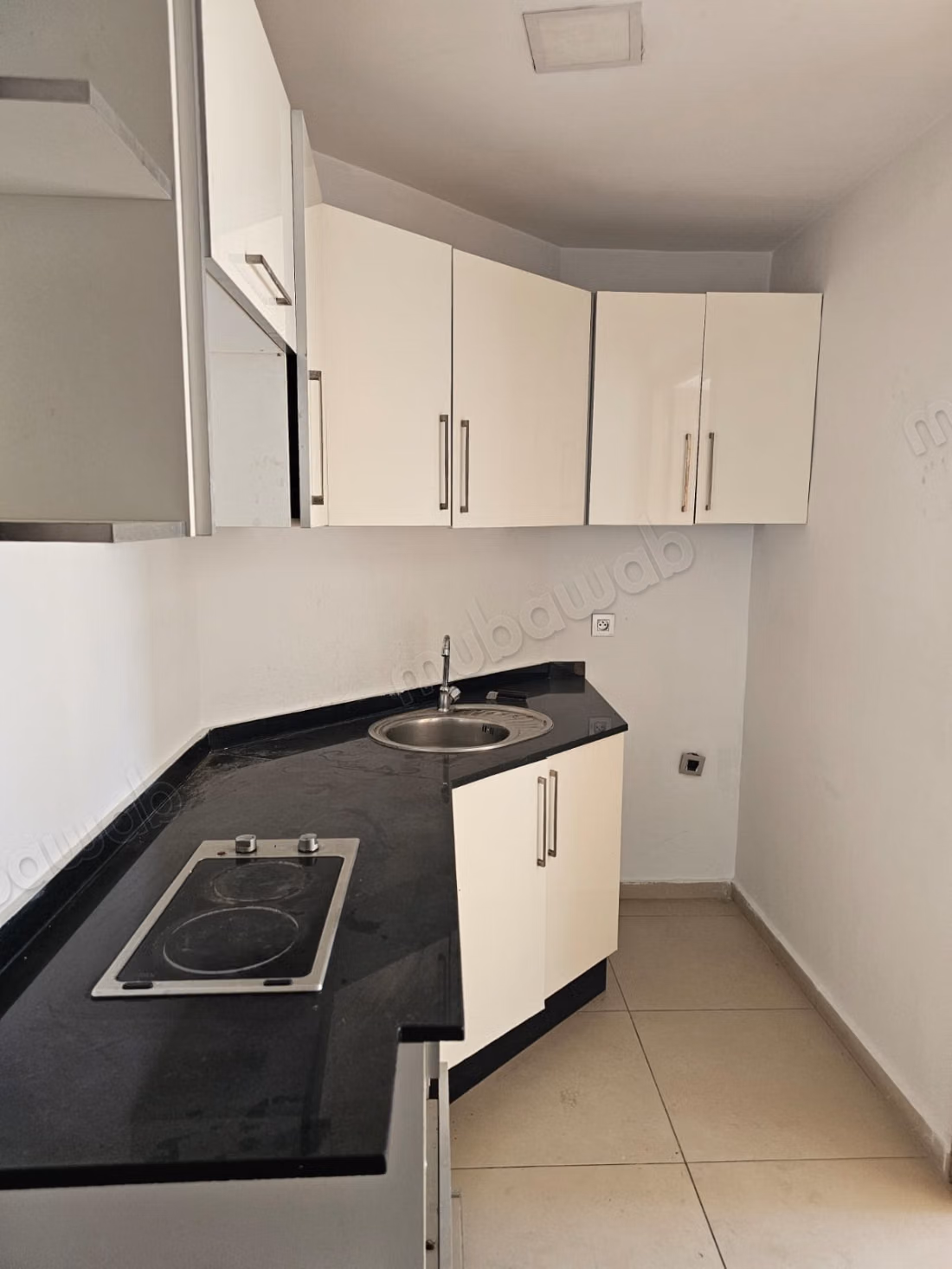 Plateau bureaux à louer 370 m² 
Racine