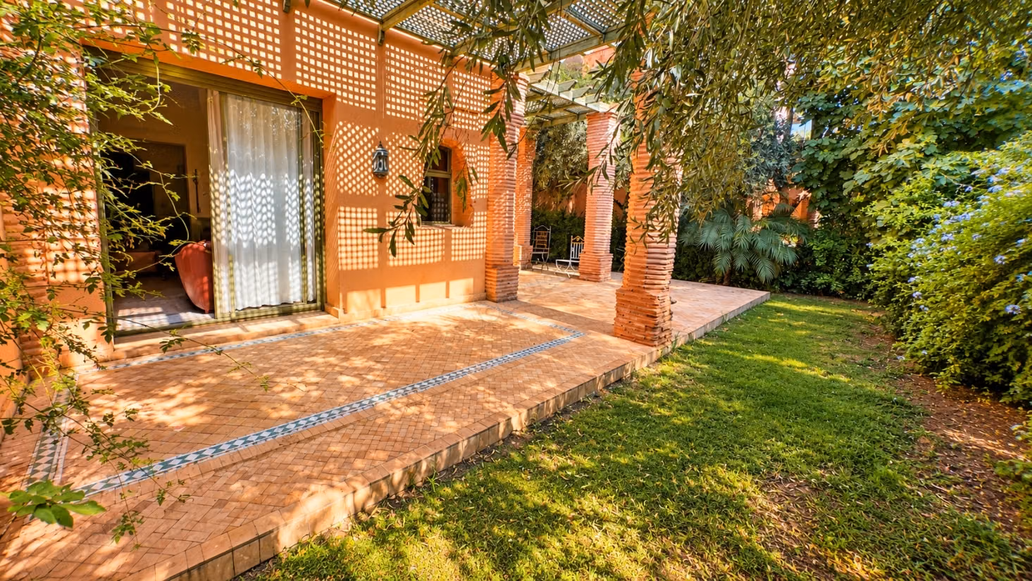 Marrakech the Palmeraie for sale apartment on the ground floor 107 m²