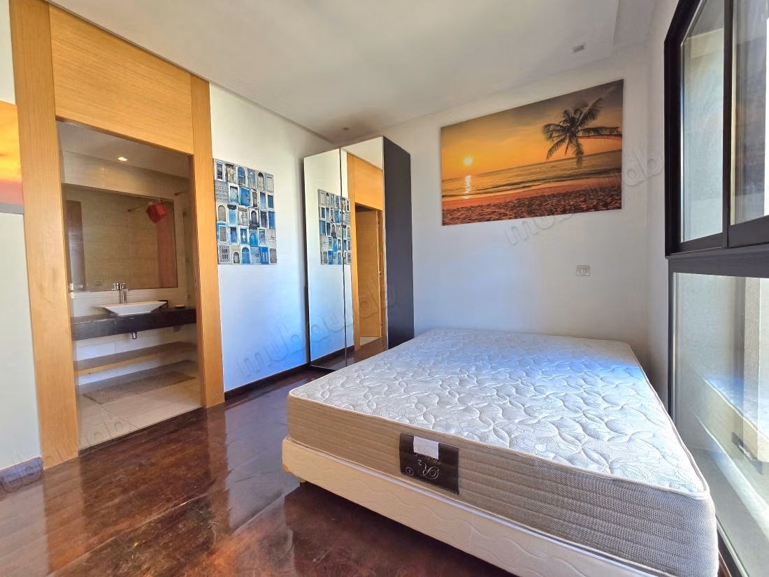 Appartement en location à Casablanca Finance City. 2 grandes pièces. Meublé