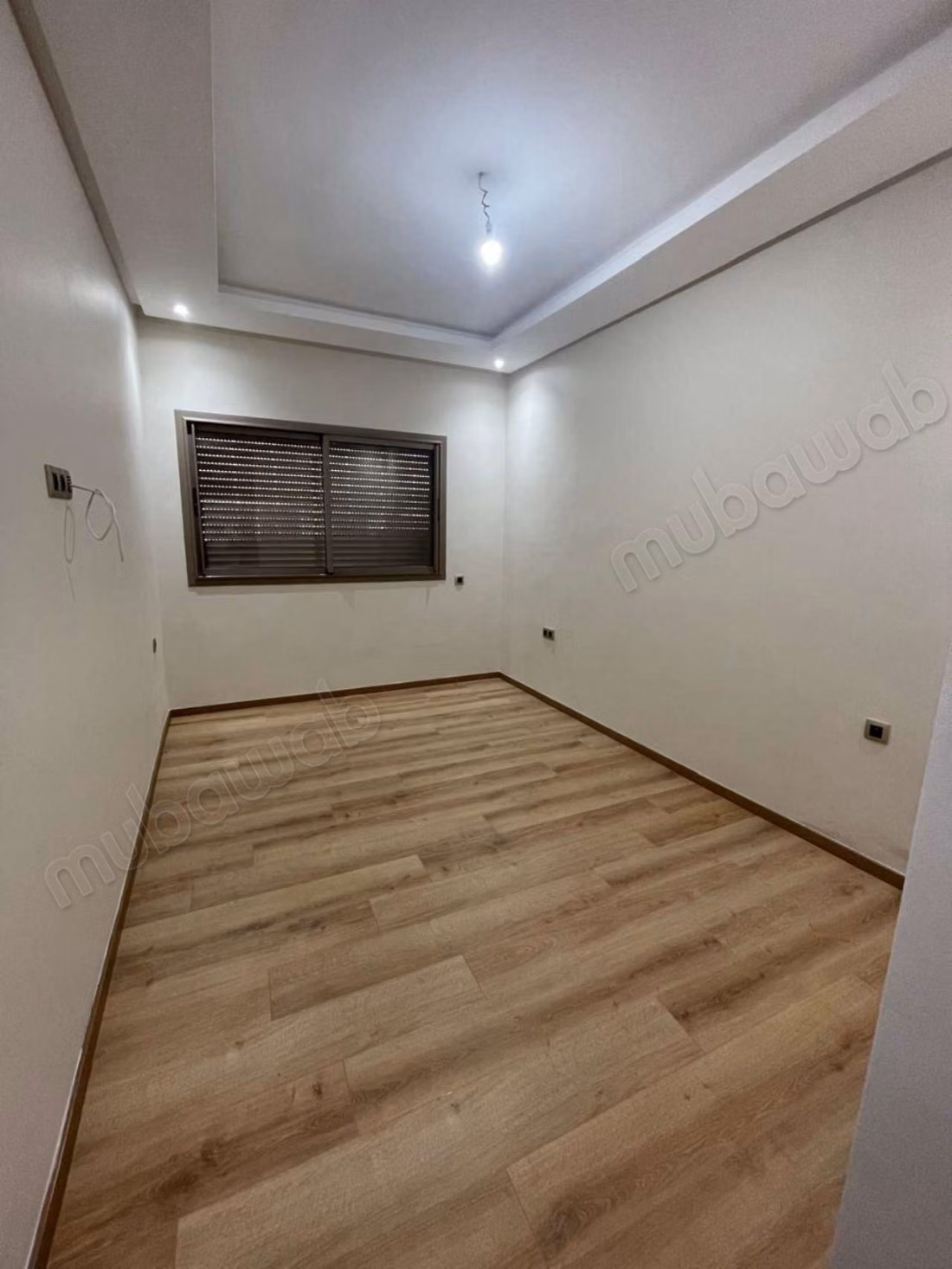 Superbe appartement à louer à Mannesmann. 1 Pièce. Avec ascenseur et espace vert
