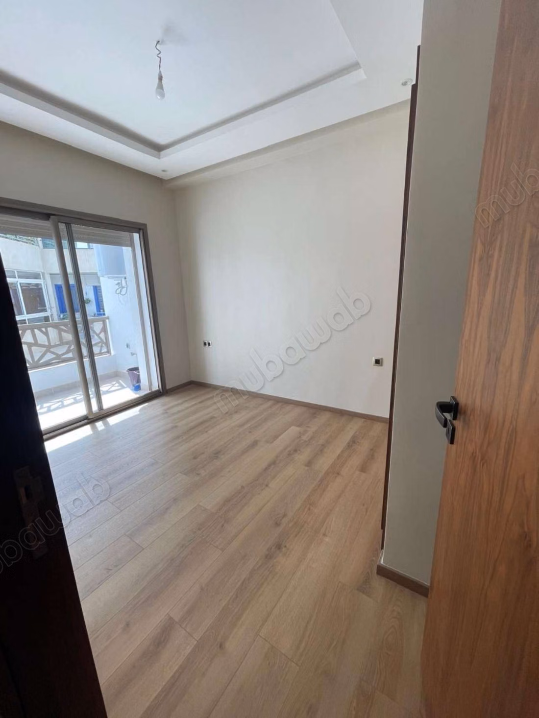 Superbe appartement à louer à Mannesmann. 1 Pièce. Avec ascenseur et espace vert
