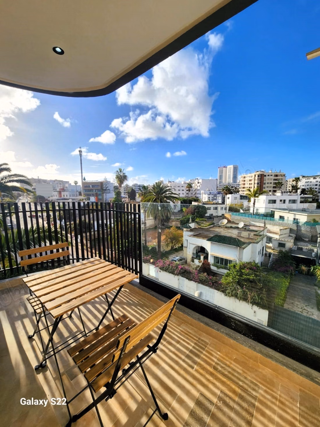 Studio Neuf meublé Luxe 73m2 à Palmier avec Terras