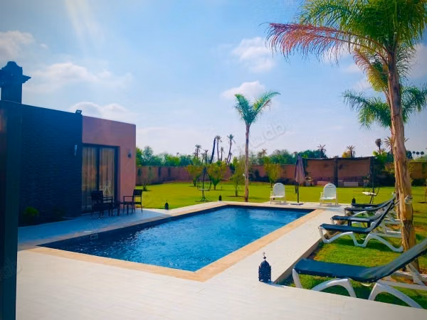 Magnifique villa à louer à Ennakhil 
Palmeraie