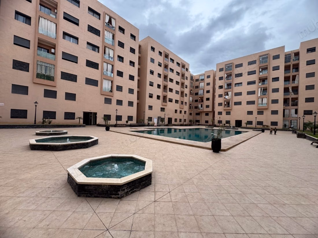 Location d'un appartement à Hay Mabrouka. 2 chambres agréables. Bien meublé