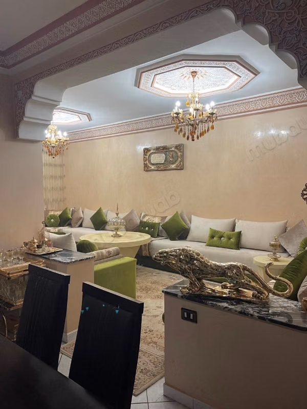 Appartement à louer à IZDIHAR. Superficie 118 m². Meublé