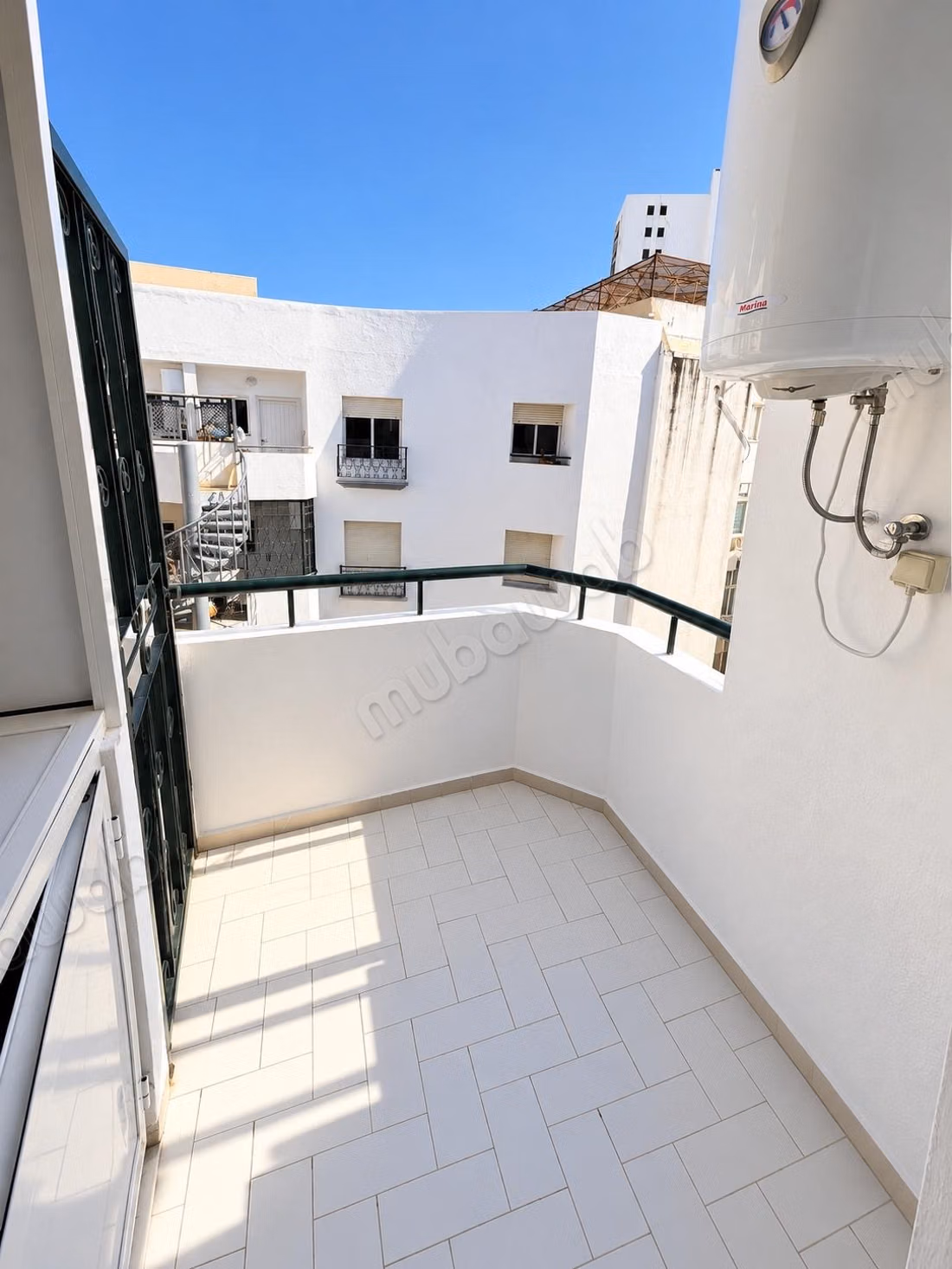 Louez cet appartement à Palmier. 3 chambres agréables. Meublé