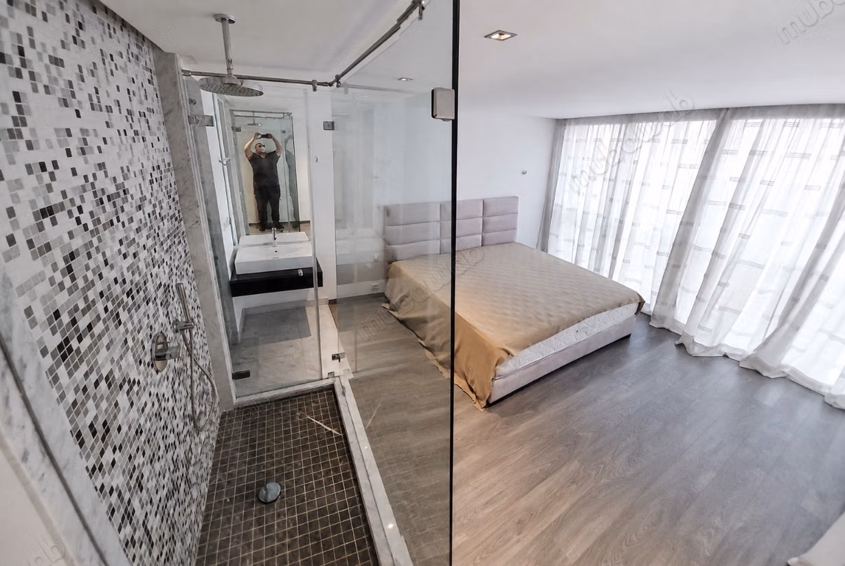 Duplex à louer cadre verdoyant avec piscine, VIDE
