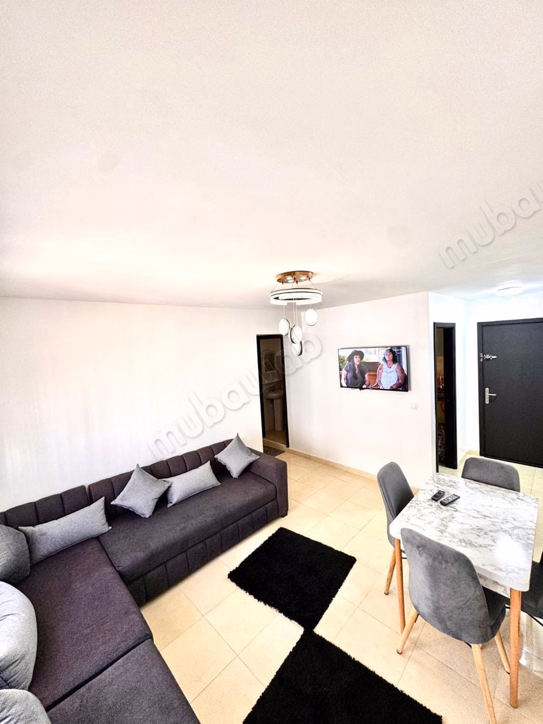 Bel appartement à louer sur la Route Nationale Assilah. 2 belles chambres. Mobilier neuf