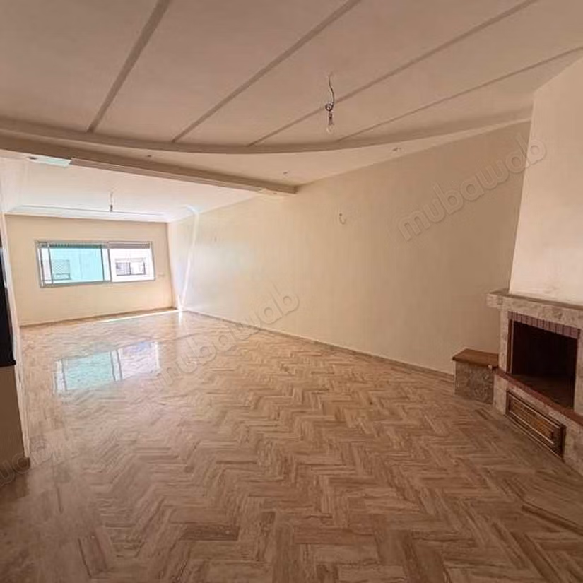 Appartement à Louer de 131.0 m² à Casablanca, Hopitaux