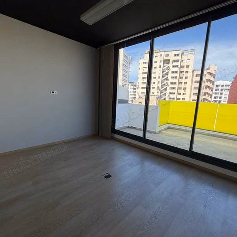 Bureau à Vendre de 118.0 m² à Casablanca, Gauthier