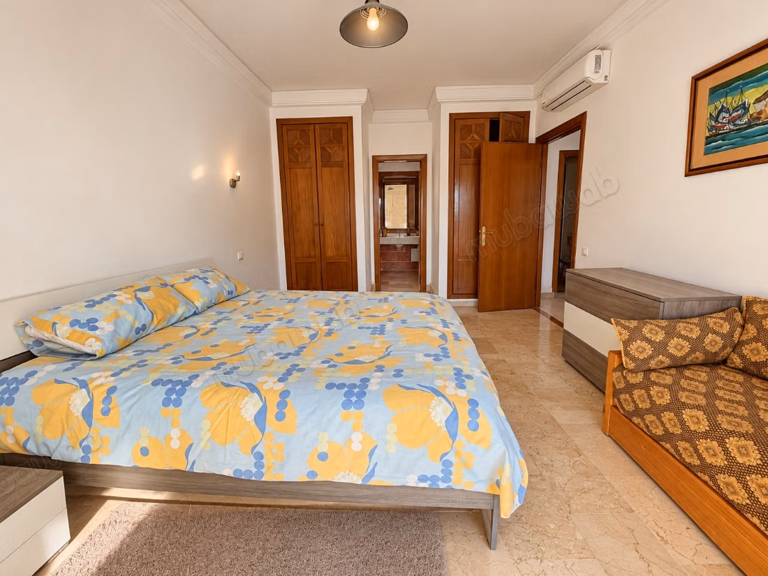 Bell'appartamento con 2 camere alla Marina di Agadir
