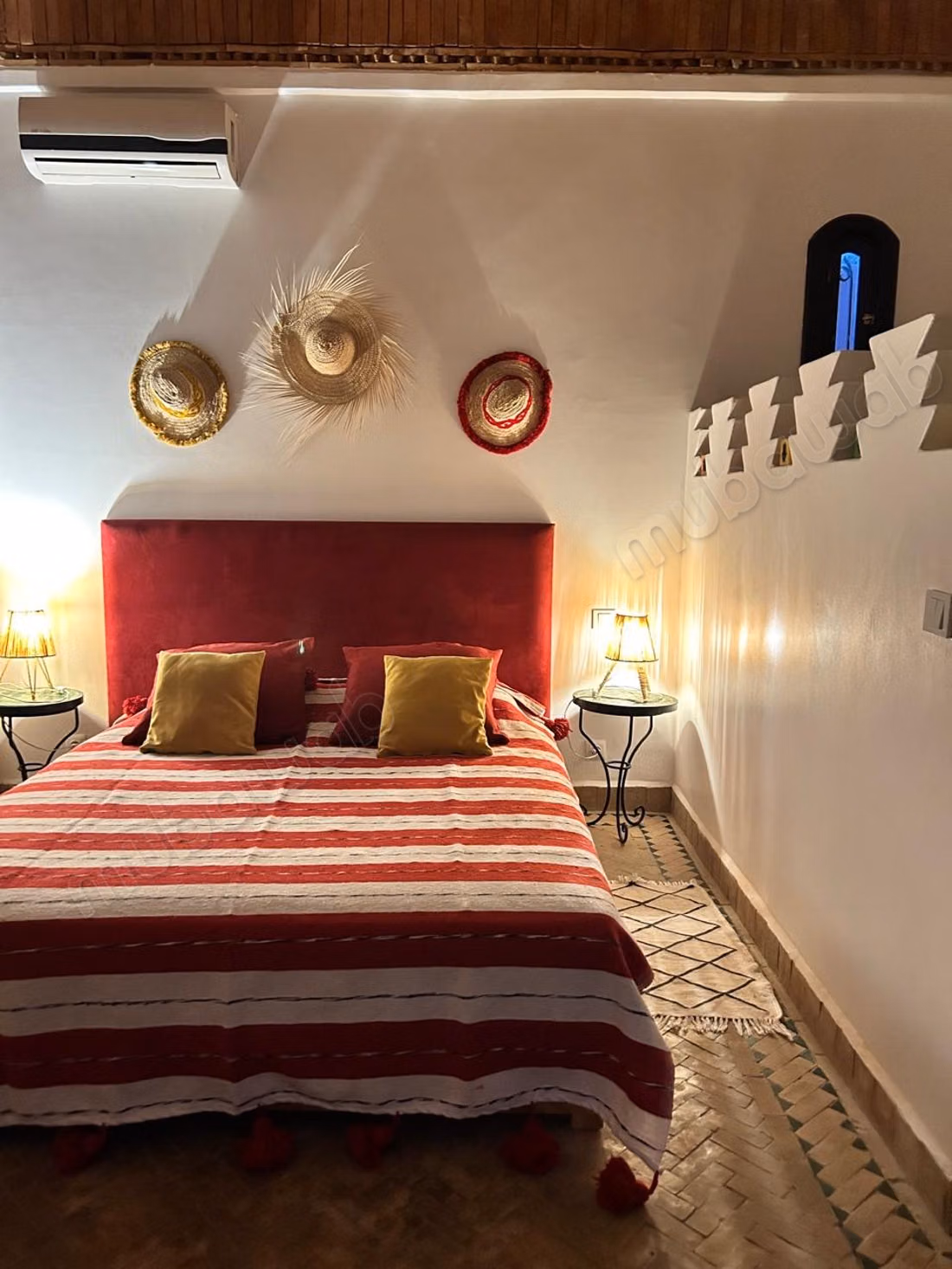 Riad style villa 5 bedrooms with pool palmeraie