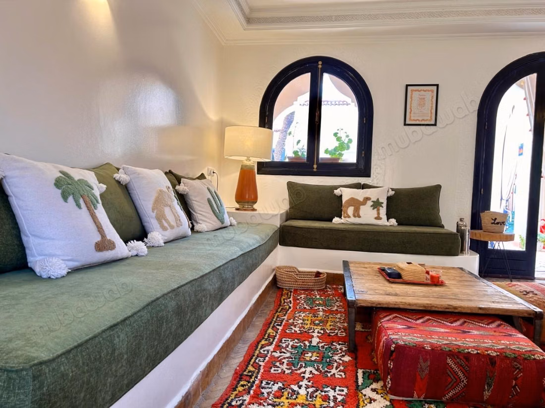 Riad style villa 5 bedrooms with pool palmeraie