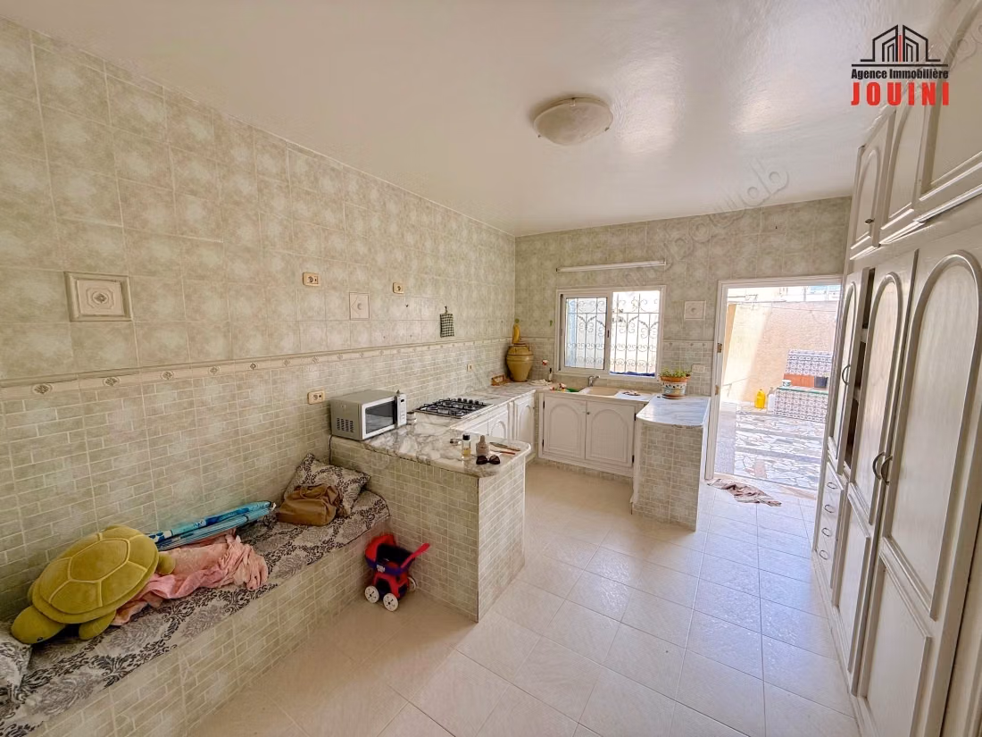 Maison 160 M² à Ennkhilet Ariana