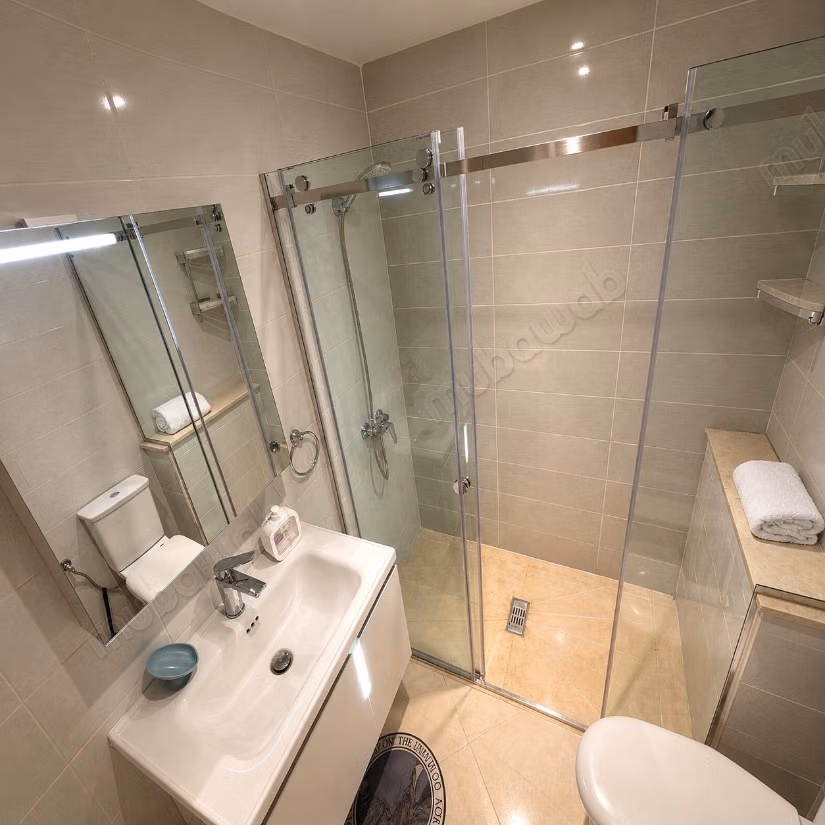 Nuovo appartamento in affitto 85m² di fronte a Marjan, strada per Rabat, Tangeri