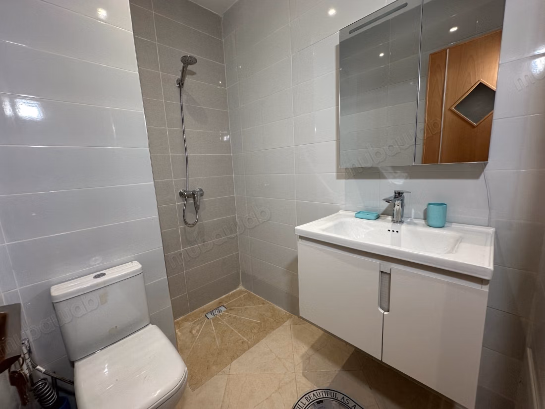 Nuovo appartamento in affitto 85m² di fronte a Marjan, strada per Rabat, Tangeri