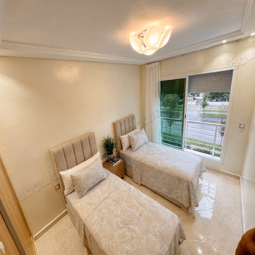 Nuovo appartamento in affitto 85m² di fronte a Marjan, strada per Rabat, Tangeri