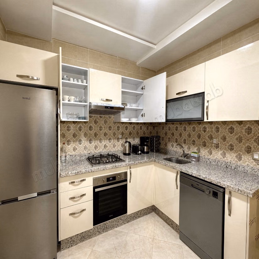 Nuovo appartamento in affitto 85m² di fronte a Marjan, strada per Rabat, Tangeri