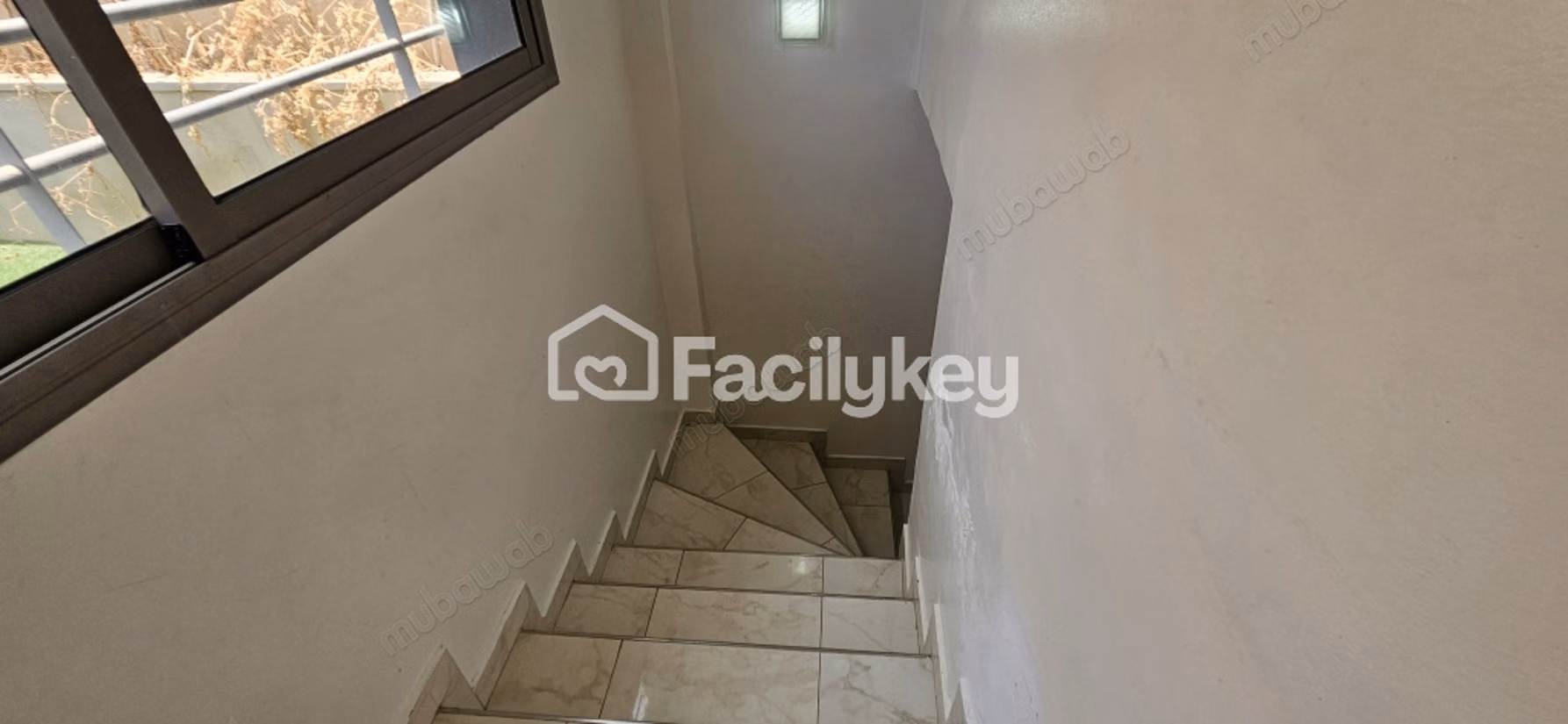Villa de 349 m² à Dar Bouazza
