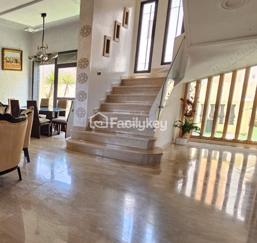 Villa de 349 m² à Dar Bouazza