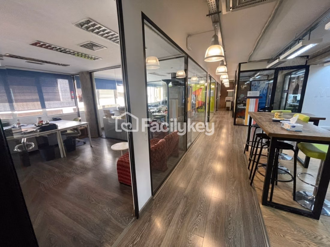 Bureau de 380 m² à Casablanca