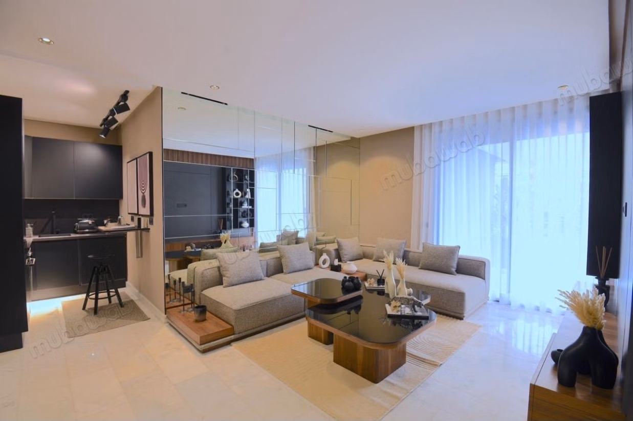 Sale of a lovely apartment in Oasis. 2 beautiful rooms