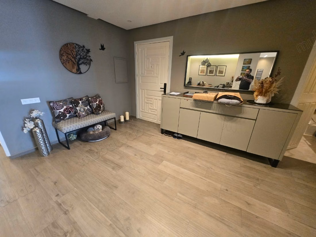 Selling an apartment in Val Fleury. 3 beautiful bedrooms. With elevator