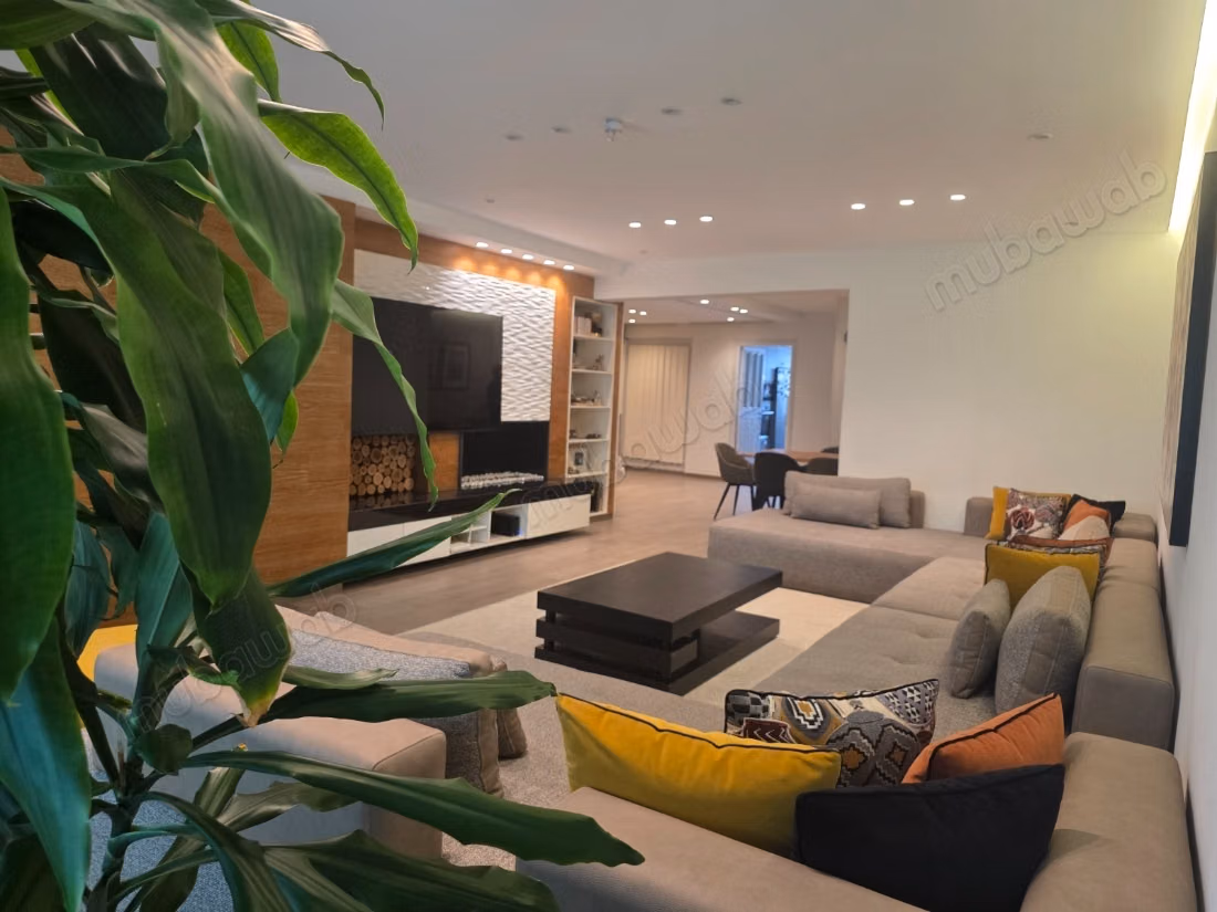 Selling an apartment in Val Fleury. 3 beautiful bedrooms. With elevator