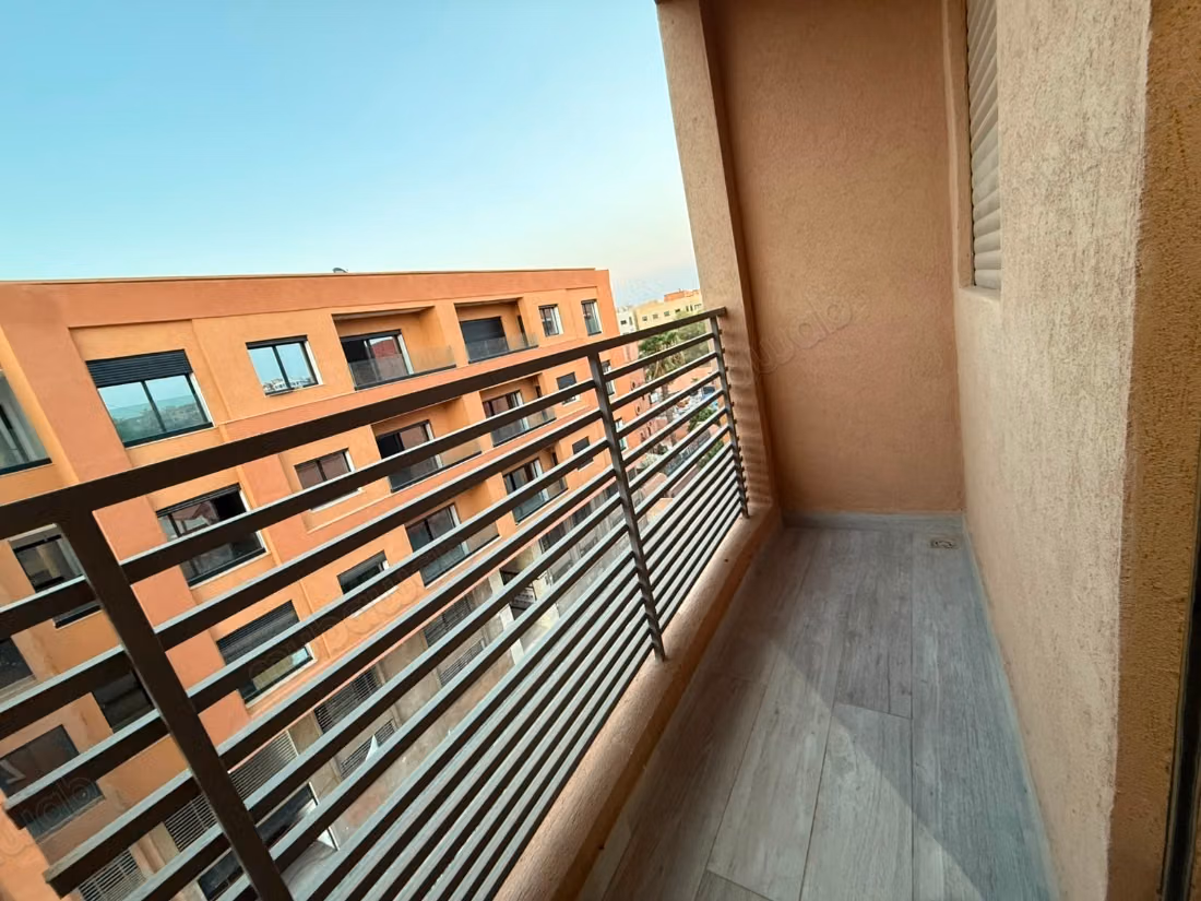 À LOUER appartement neuf meublé de 3 chambres