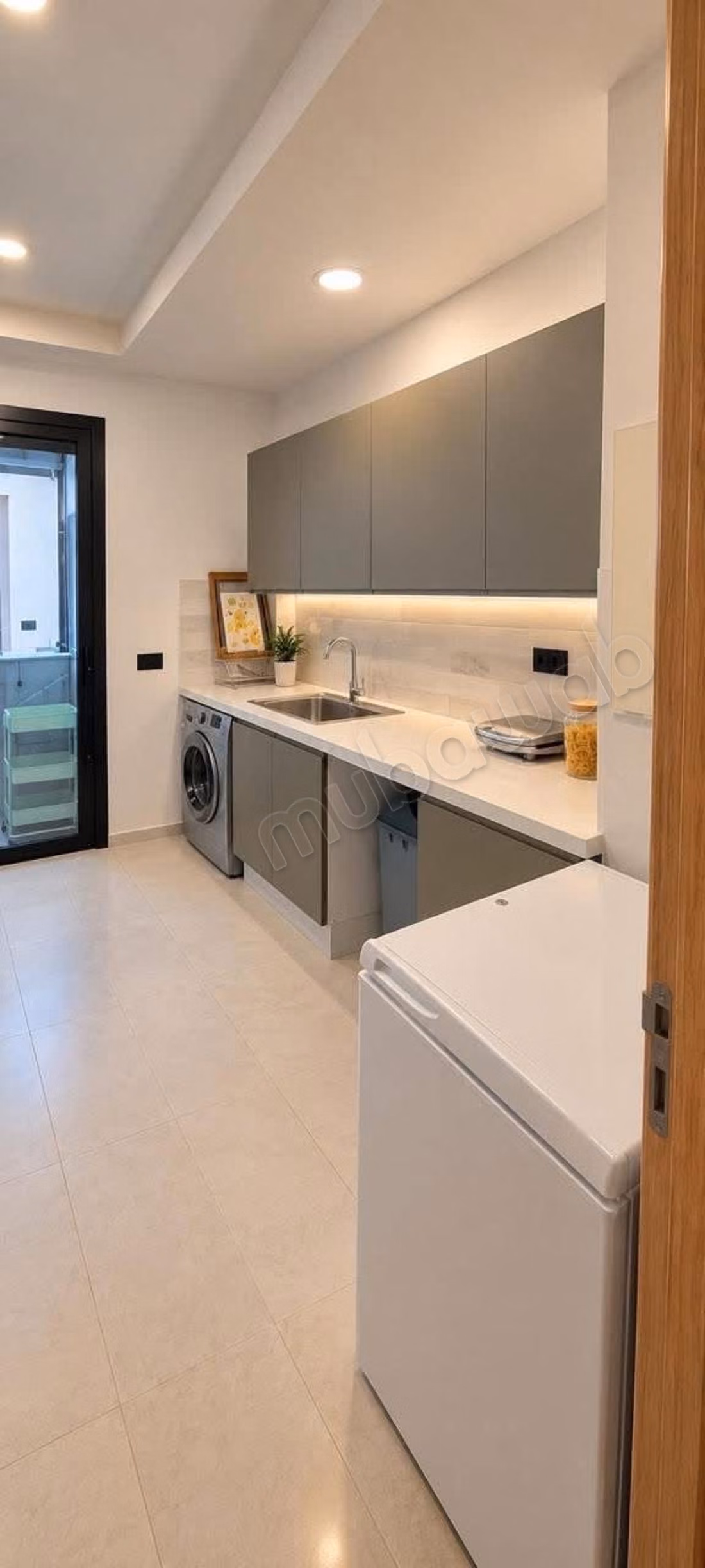 Louez cet appartement à Ain Diab Extension. 3 chambres. Bien meublé