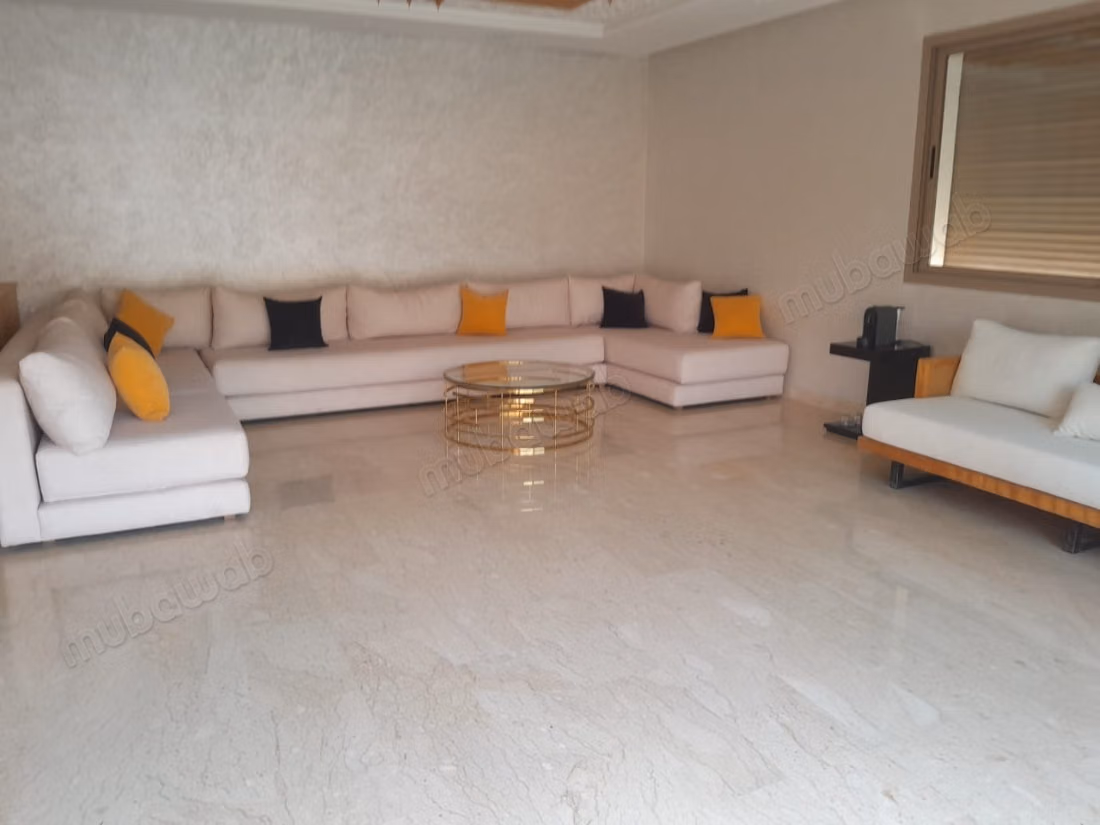 Villa de luxe meublée à louer sur la route D'ourik