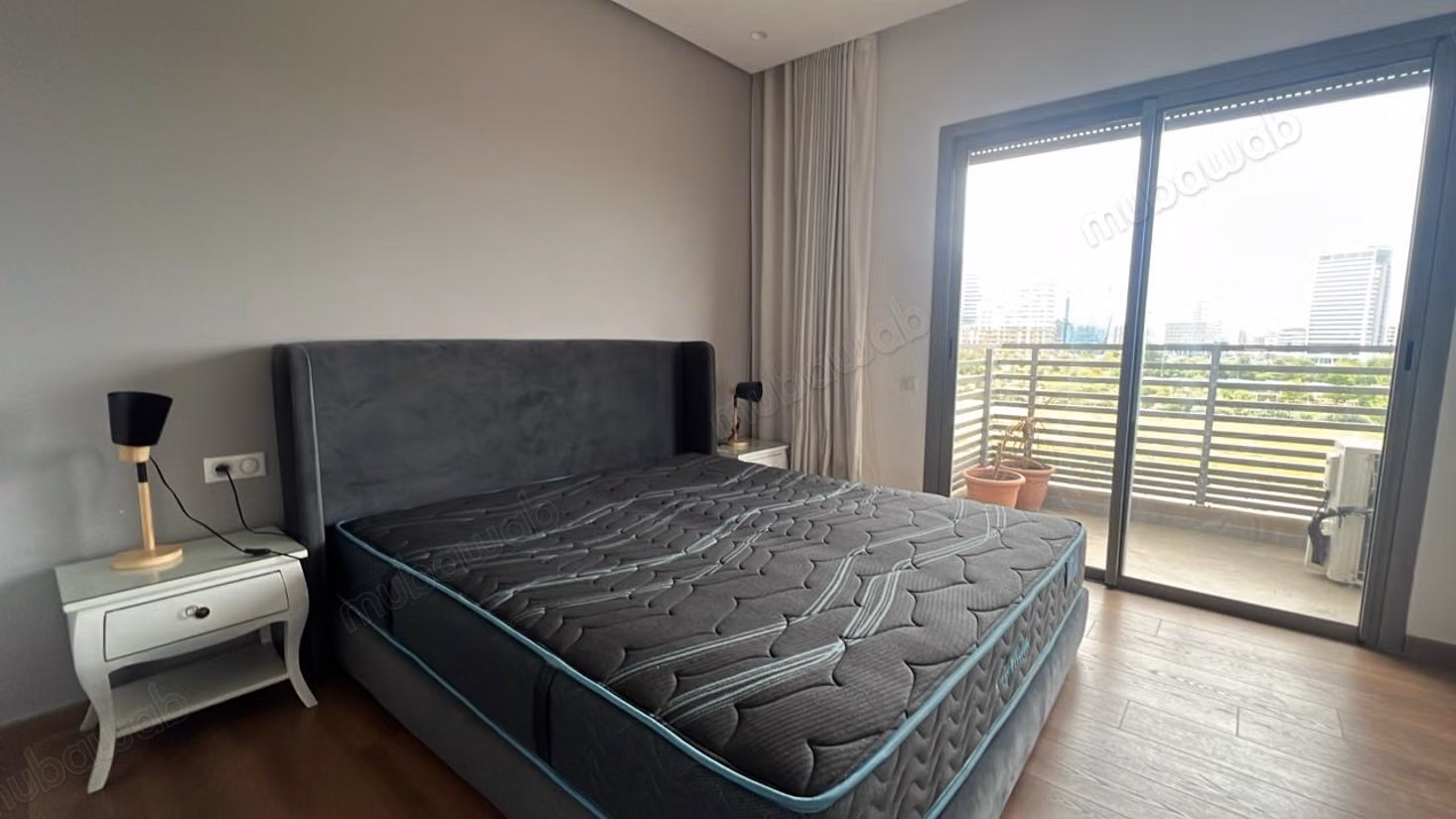 Bel appartement en location à Casablanca Finance City.
Superficie 120 m².
Bien meublé
